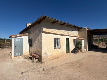 Terrenys i solars en venda a Pedanías Este