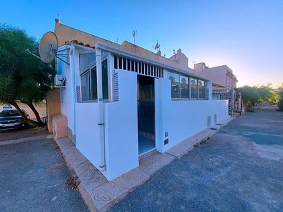 Vista exterior de Casa o xalet en venda en Elche / Elx amb Terrassa