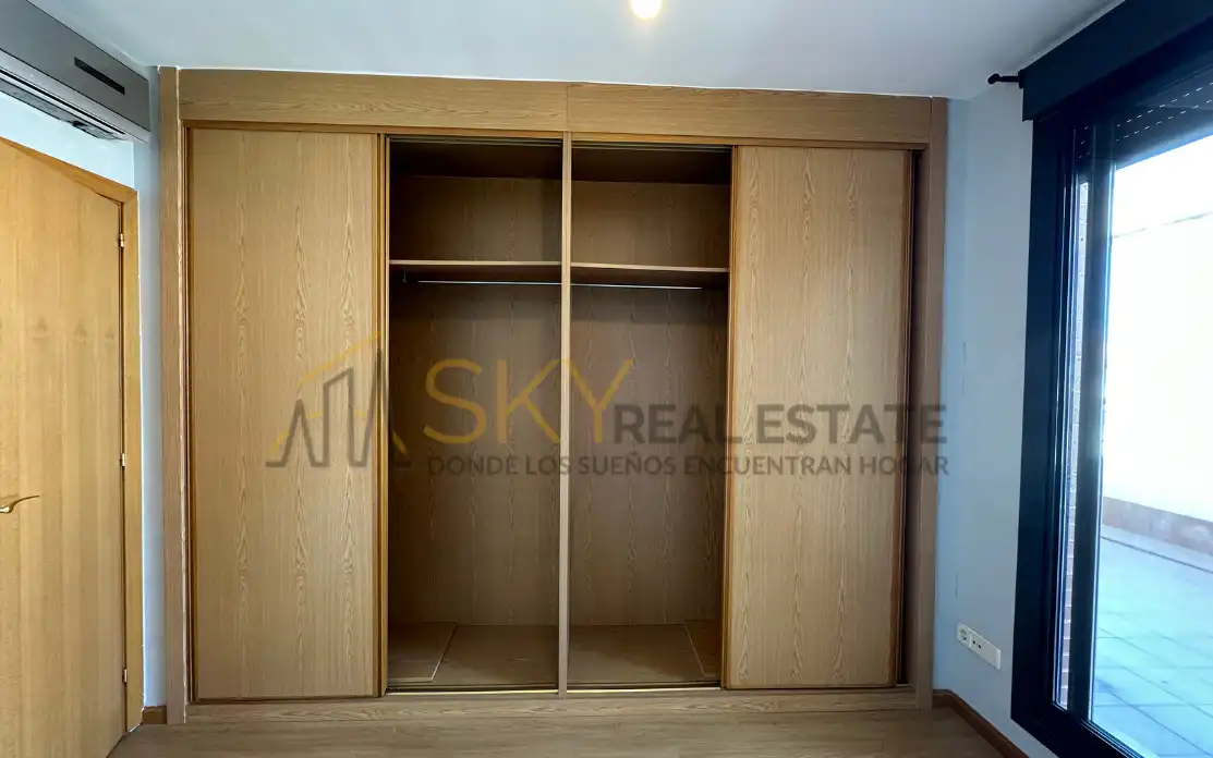 Bedroom of Attic for sale in Madrid  with Air Conditioner, Heating and Terrace