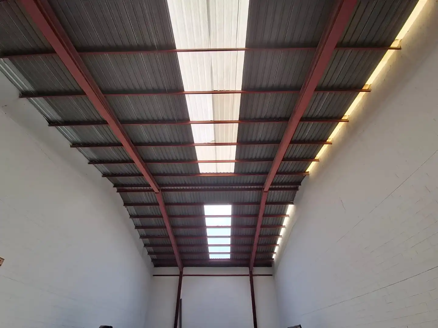 Industrial building for sale in Carrer de Suècia 17F, imagen 3