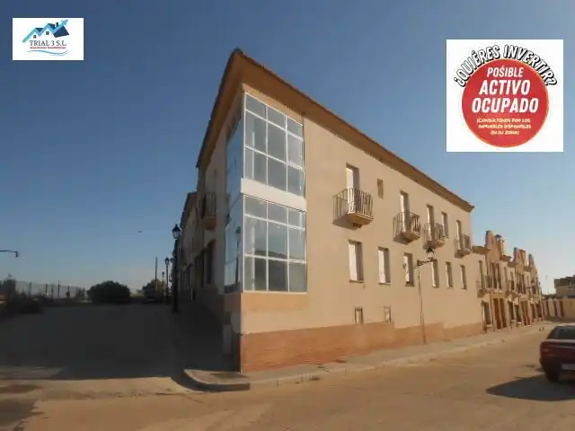 Adossat amb jardí en venda a Calle REJILLA