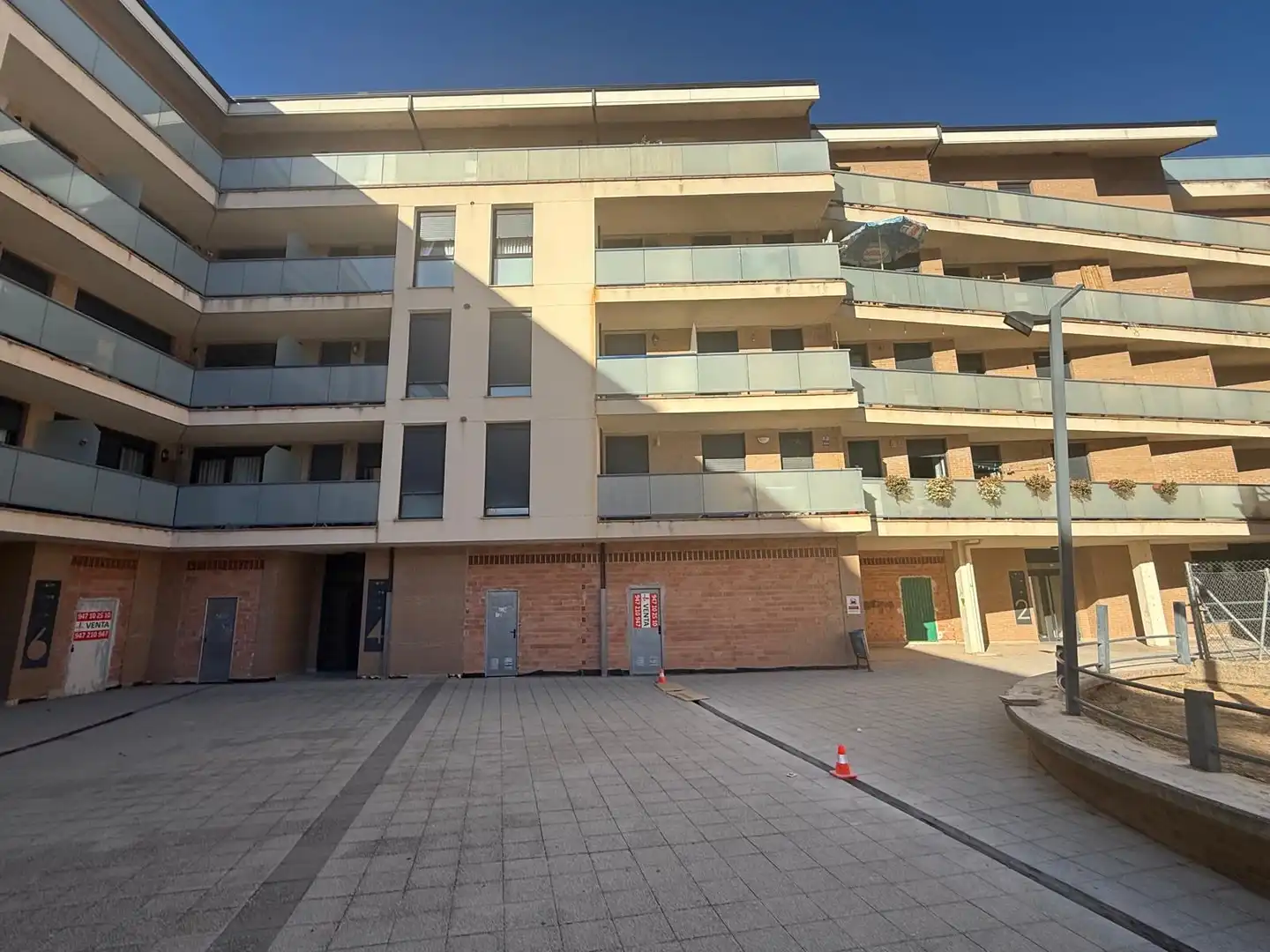 Locale commerciale in vendita a Calle Luis Vives