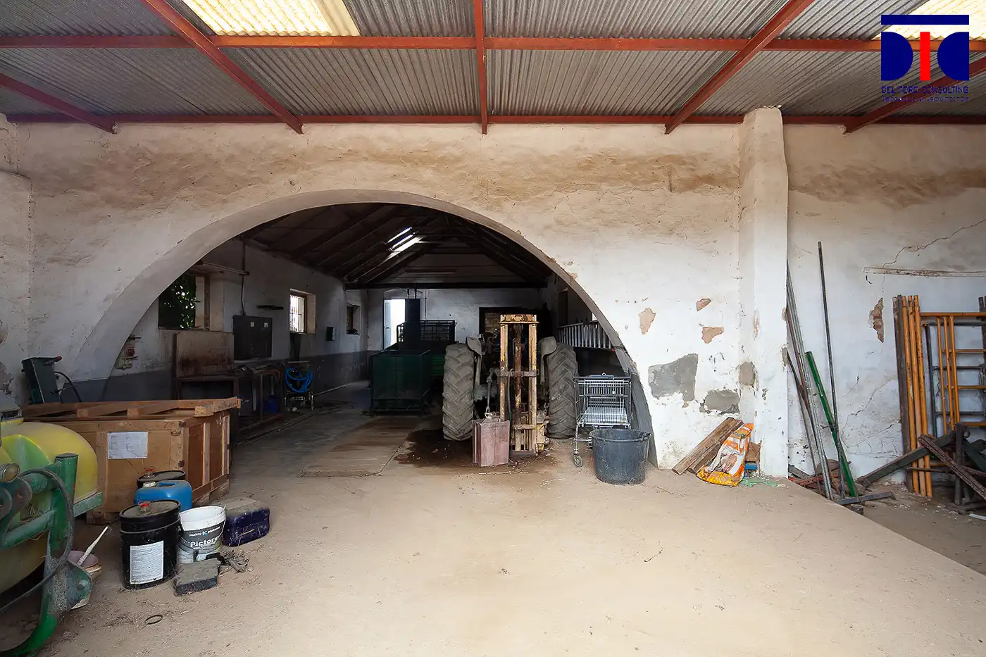 Finca rústica en venta en Carmona con Jardín privado, Terraza y Piscina