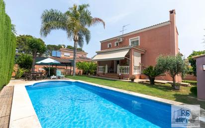 Piscina de Casa o xalet en venda en L'Eliana amb Aire condicionat, Calefacció i Jardí privat