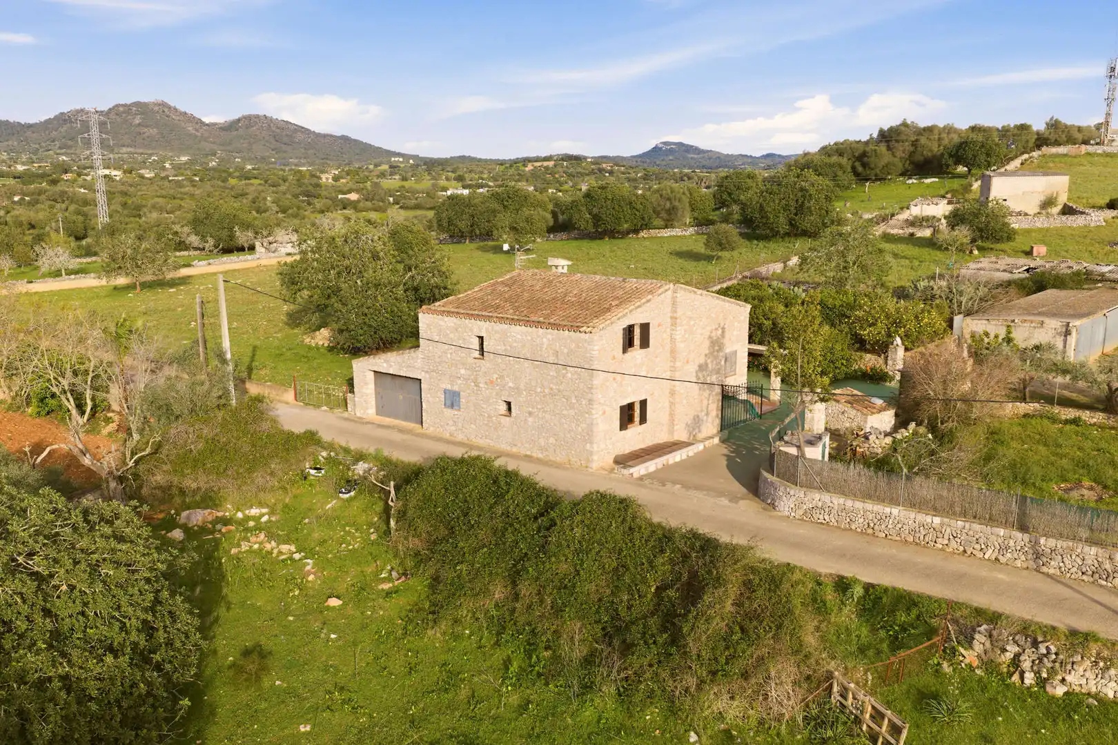 Außenansicht von Country house zum Verkauf in Sant Llorenç des Cardassar mit Terrasse und Möbliert