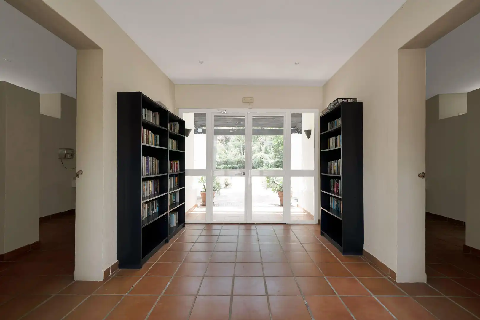 Wohnungen zur Miete in Marbella mit Klimaanlage, Heizung und Privatgarten