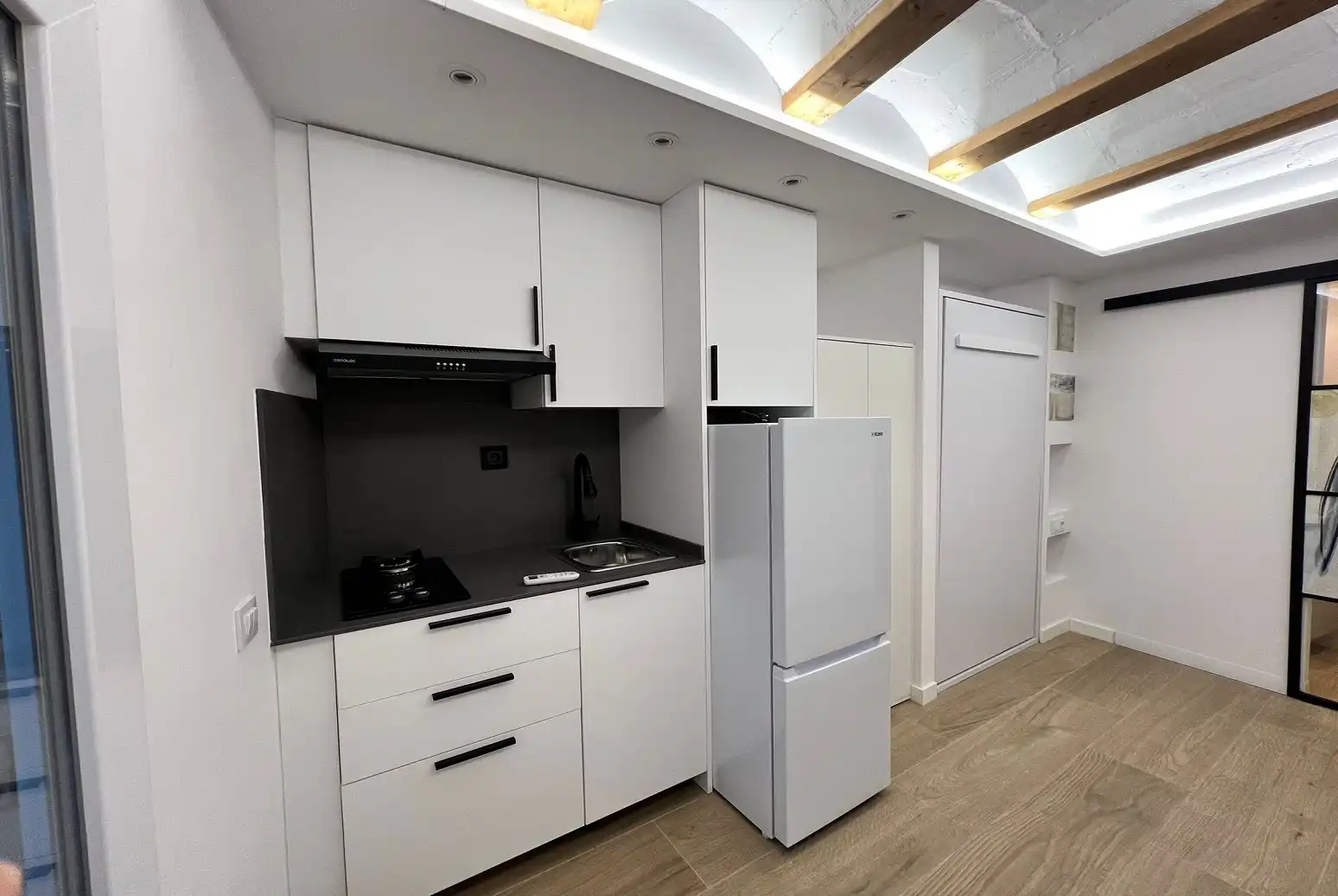 Küche von Loft zur Miete in Castelldefels mit Klimaanlage, Terrasse und Möbliert