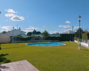 Swimming pool of Single-family semi-detached for sale in Viana de Cega  with Air Conditioner, Terrace and Balcony