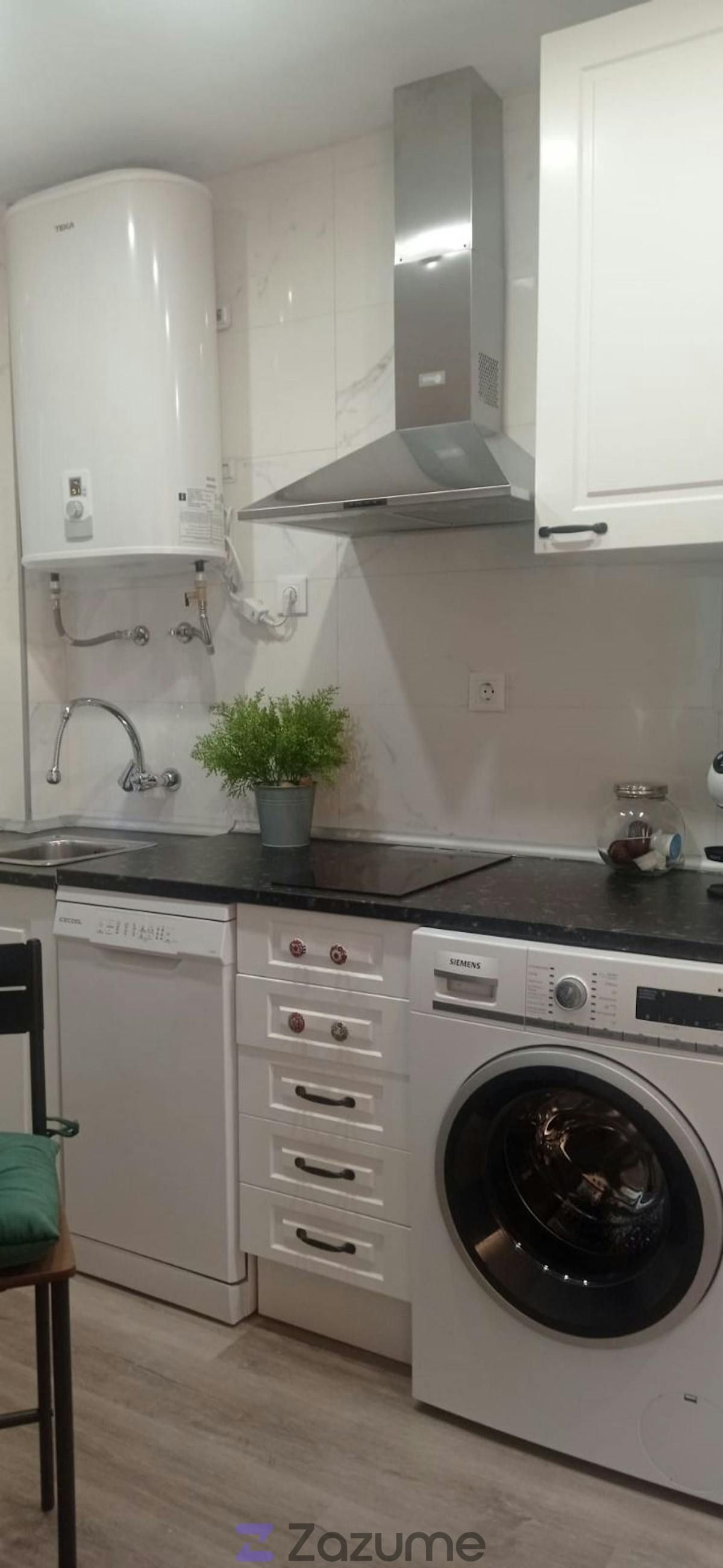 Cuina de Apartament de lloguer en Santander amb Moblat i Rentadora