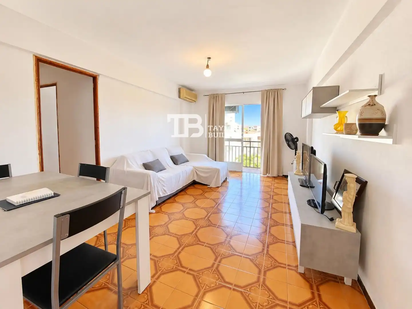 Piso con terraza en venta en Dragonera