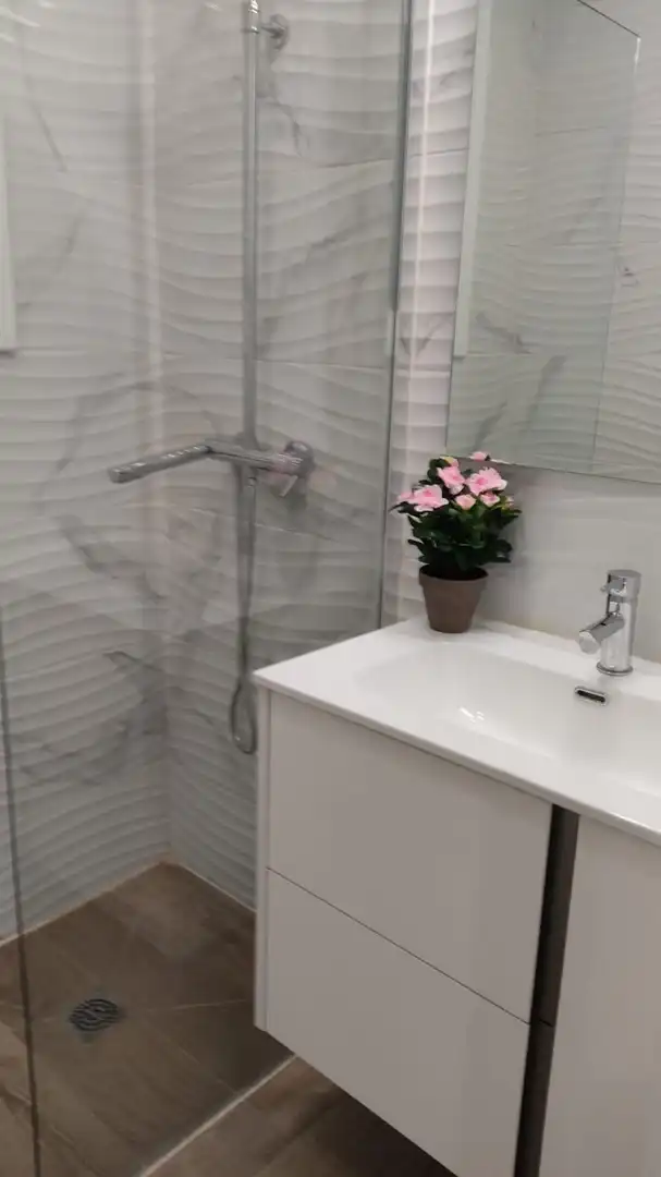 Bathroom of Flat for sale in Mollet del Vallès  with Air Conditioner, Terrace and Furnished