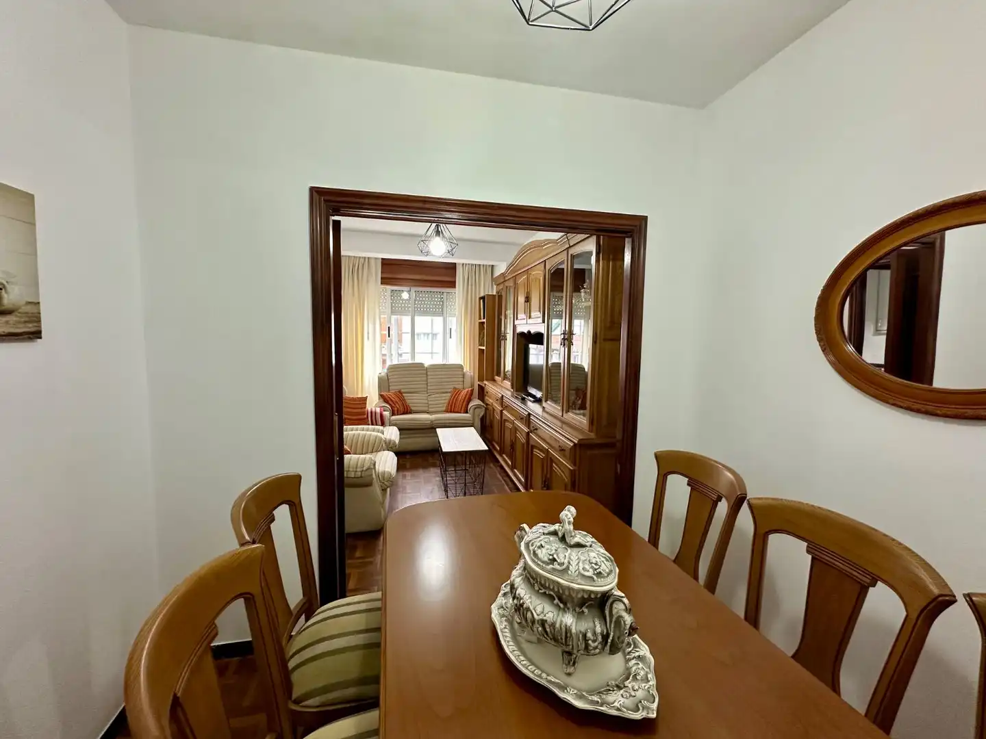 Comedor de Piso en venta en Ares con Amueblado y Internet