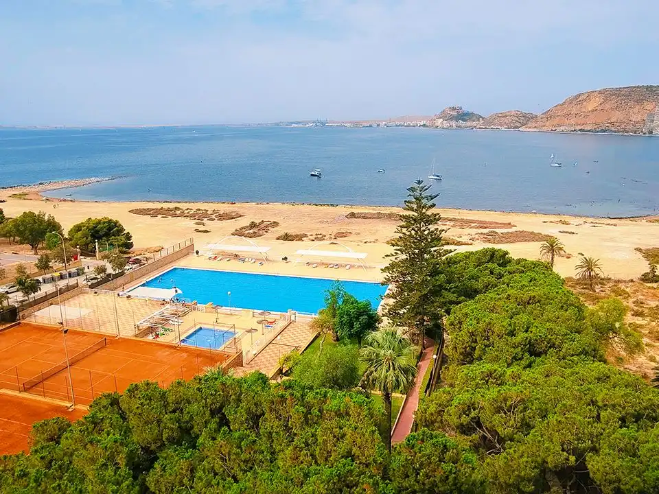 Piso con piscina en venta en Avda. Costa Blanca 22