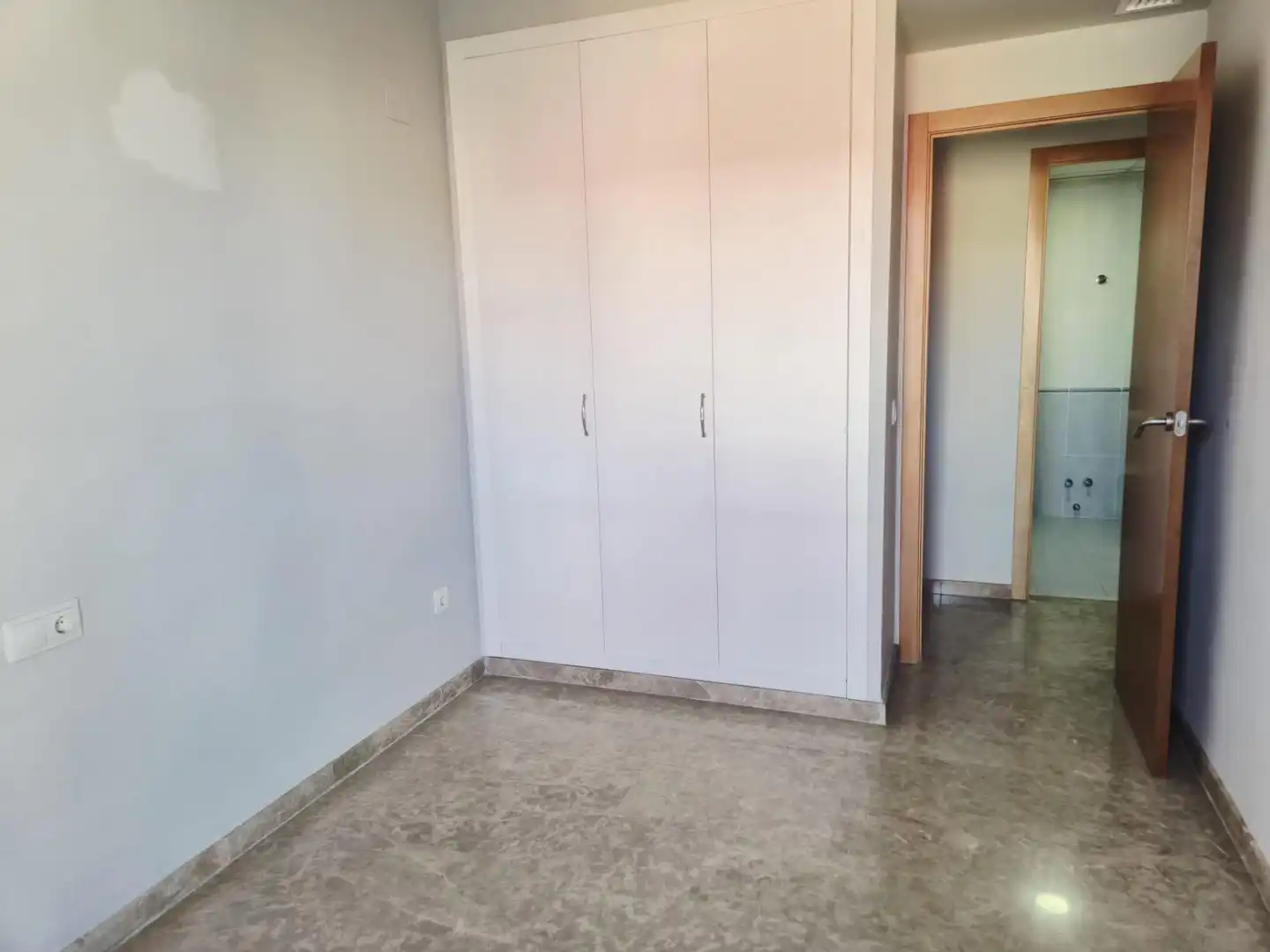Habitación de Piso de alquiler en Aldaia con Aire acondicionado, Trastero y Piscina comunitaria
