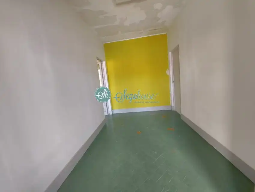 Schlafzimmer von Fabrikhallen zur Miete in Segovia