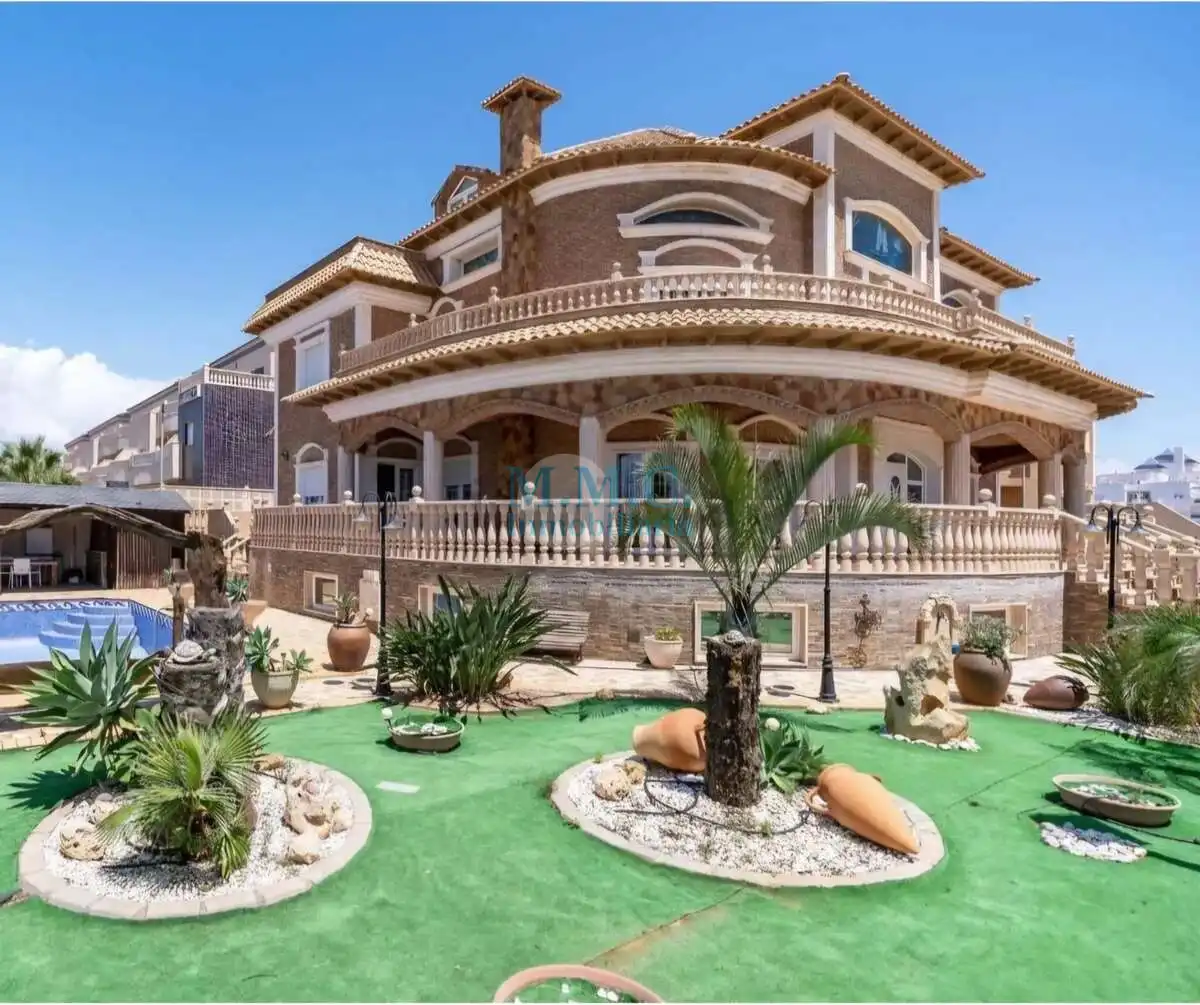 Villa mit Pool zum Verkauf in Roquetas de Mar ciudad, imagen 20