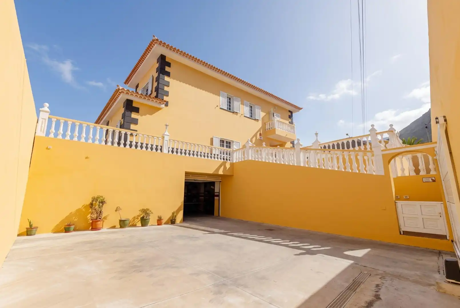 Exterior view of Houses for sale in Candelaria  with Private garden, Terrace and Storage room