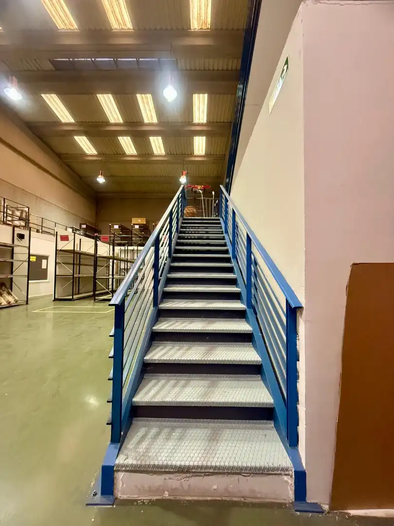Nave industrial de alquiler en Valle de Elorz / Elortzibar con Calefacción y Alarma