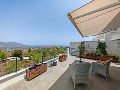 Adossat amb piscina en venda a La Mairena