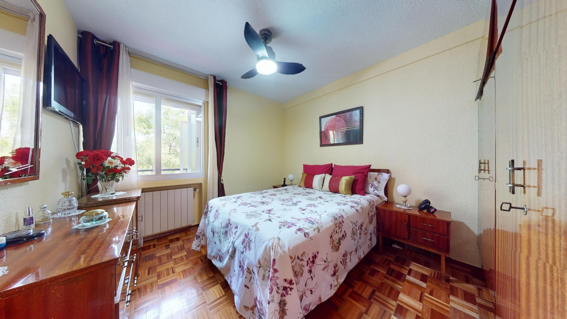Habitación de Piso en venta en  Madrid Capital con Calefacción