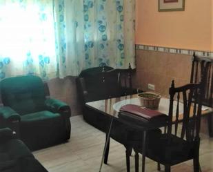 Dormitori de Casa adosada en venda en Almadén de la Plata amb Calefacció, Terrassa i Traster