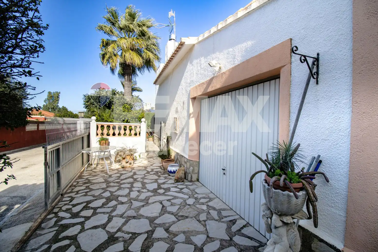 Vista exterior de Casa o chalet en venta en Dénia con Jardín privado, Terraza y Piscina