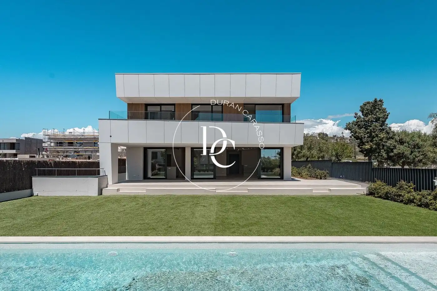 Außenansicht von Haus oder Chalet zum Verkauf in Sitges mit Klimaanlage, Privatgarten und Terrasse