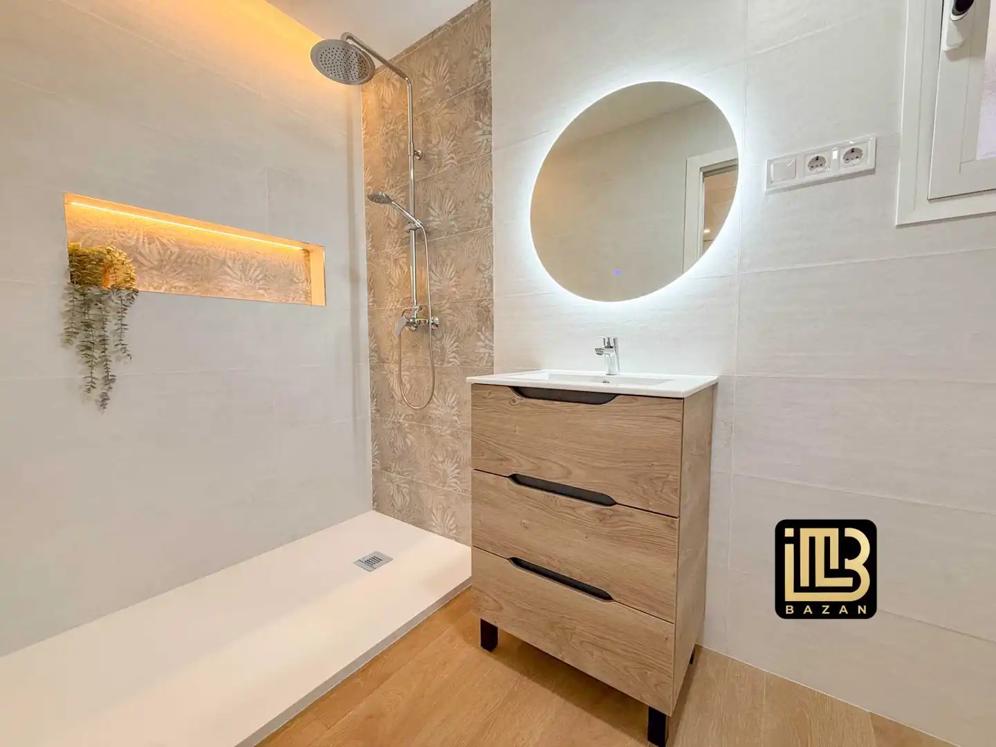 Study for rent in Calle Casarabonela, Santa Cristina - San Rafael