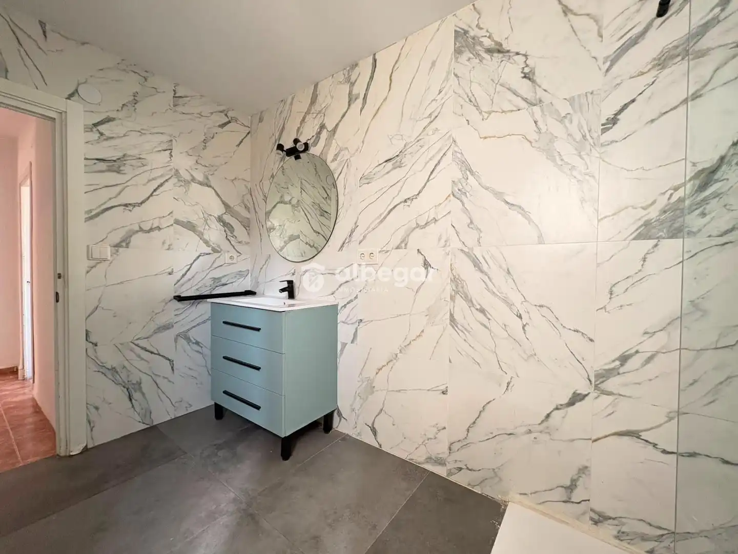 Baño de Piso en venta en Paiporta con Terraza y Amueblado