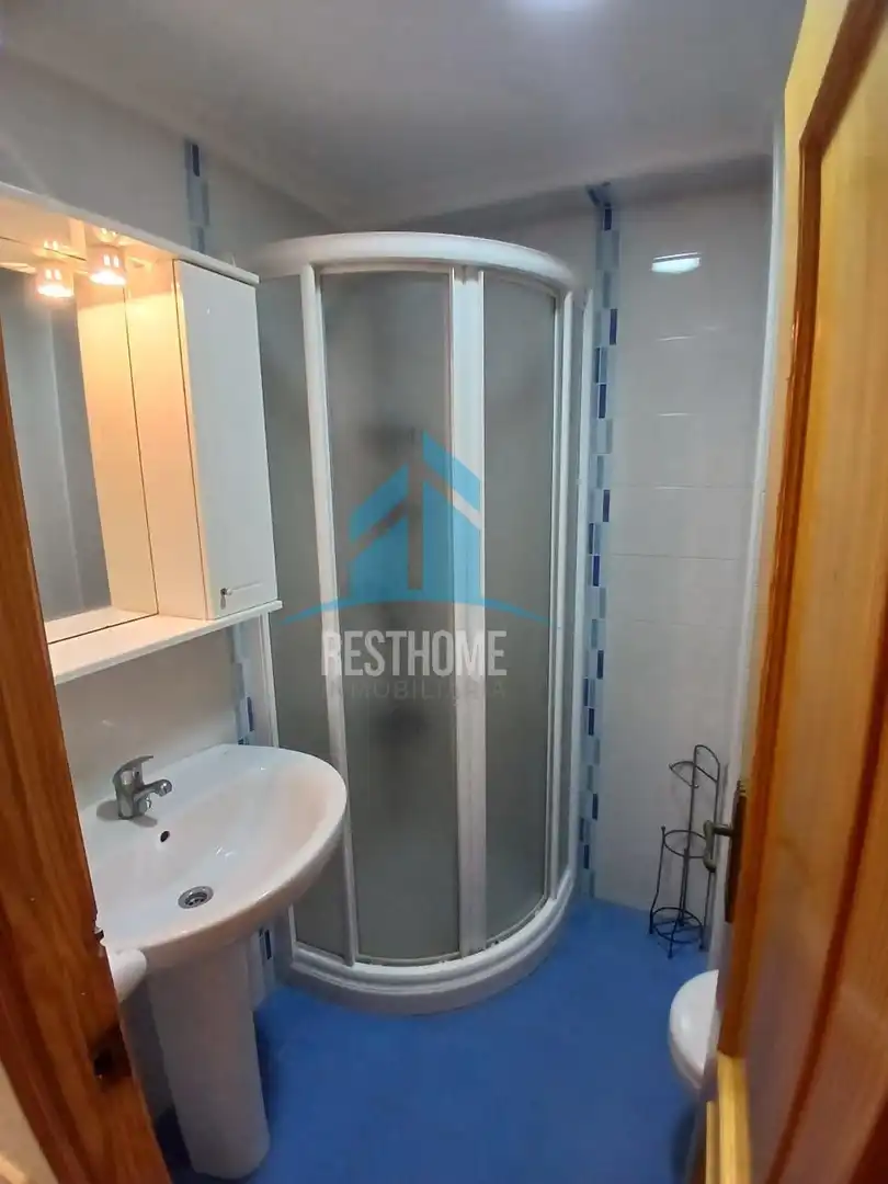 Bathroom of Apartments for rent in Cullera  with Terrace and Furnished