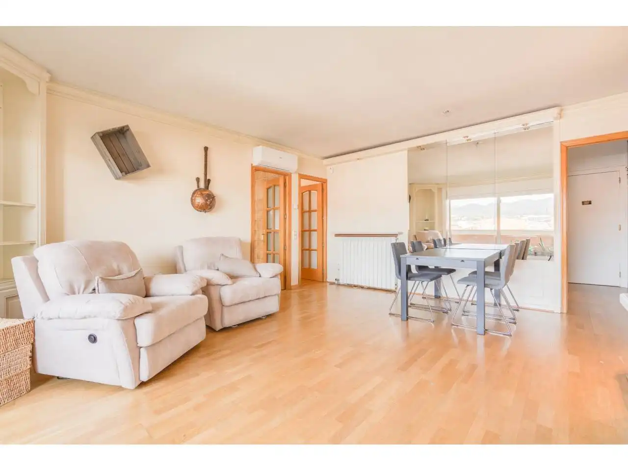 Living room of Duplexes for sale in Terrassa  with Heating, Parquet flooring and Terrace