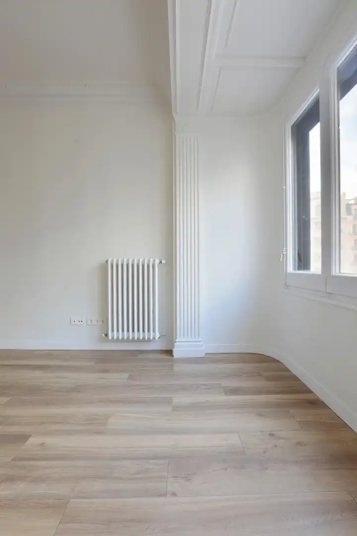 Bedroom of Flat for rent in Barcelona  with Air Conditioner, Heating and Parquet flooring