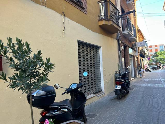 Local comercial en Alquiler en Calle Real en Maracena