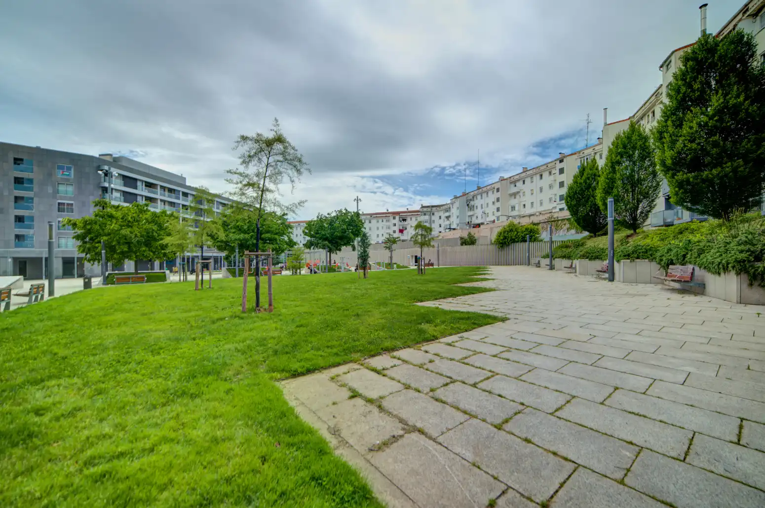 Vista exterior de Pis en venda en  Pamplona / Iruña amb Calefacció, Parquet i Terrassa