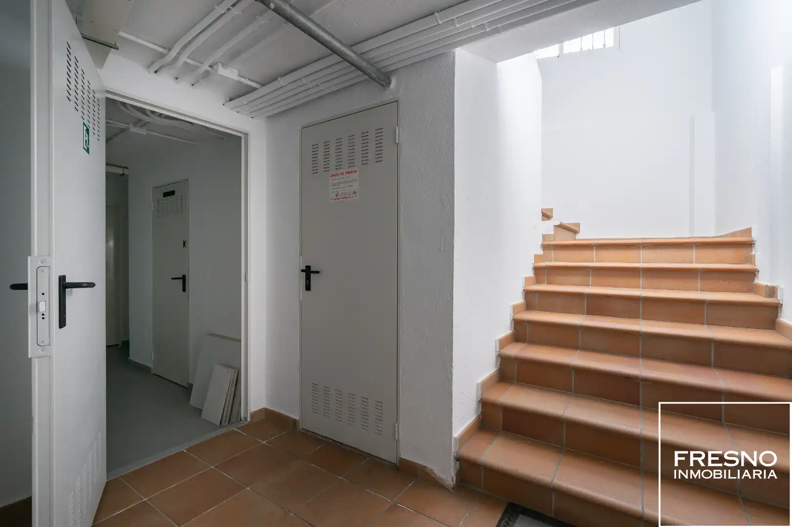 Maisonette zum Verkauf in Cobeña mit Klimaanlage, Heizung und Parkett
