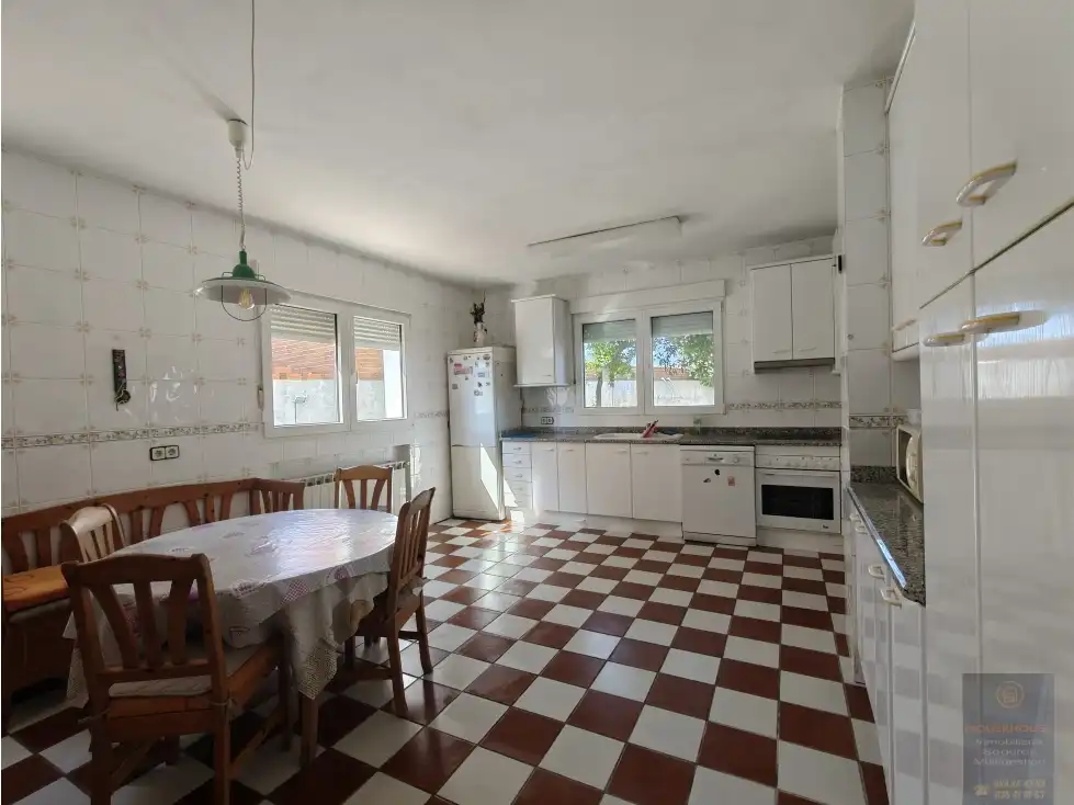 Detached house with pool for sale in Las Ventas de Retamosa