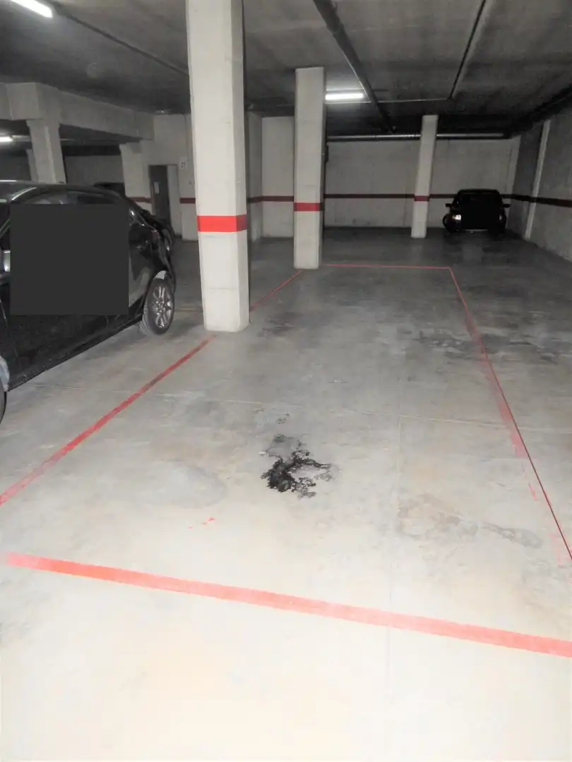 Einzelparkplatz zum Verkauf in Sant Josep - Zona Hospital, imagen 2