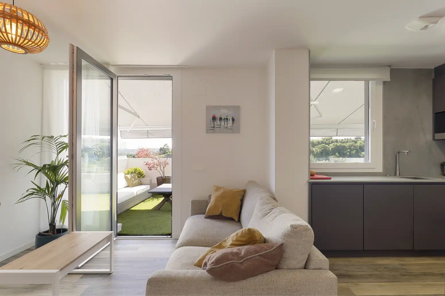 Living room of Flat for sale in Gijón   with Heating, Parquet flooring and Terrace