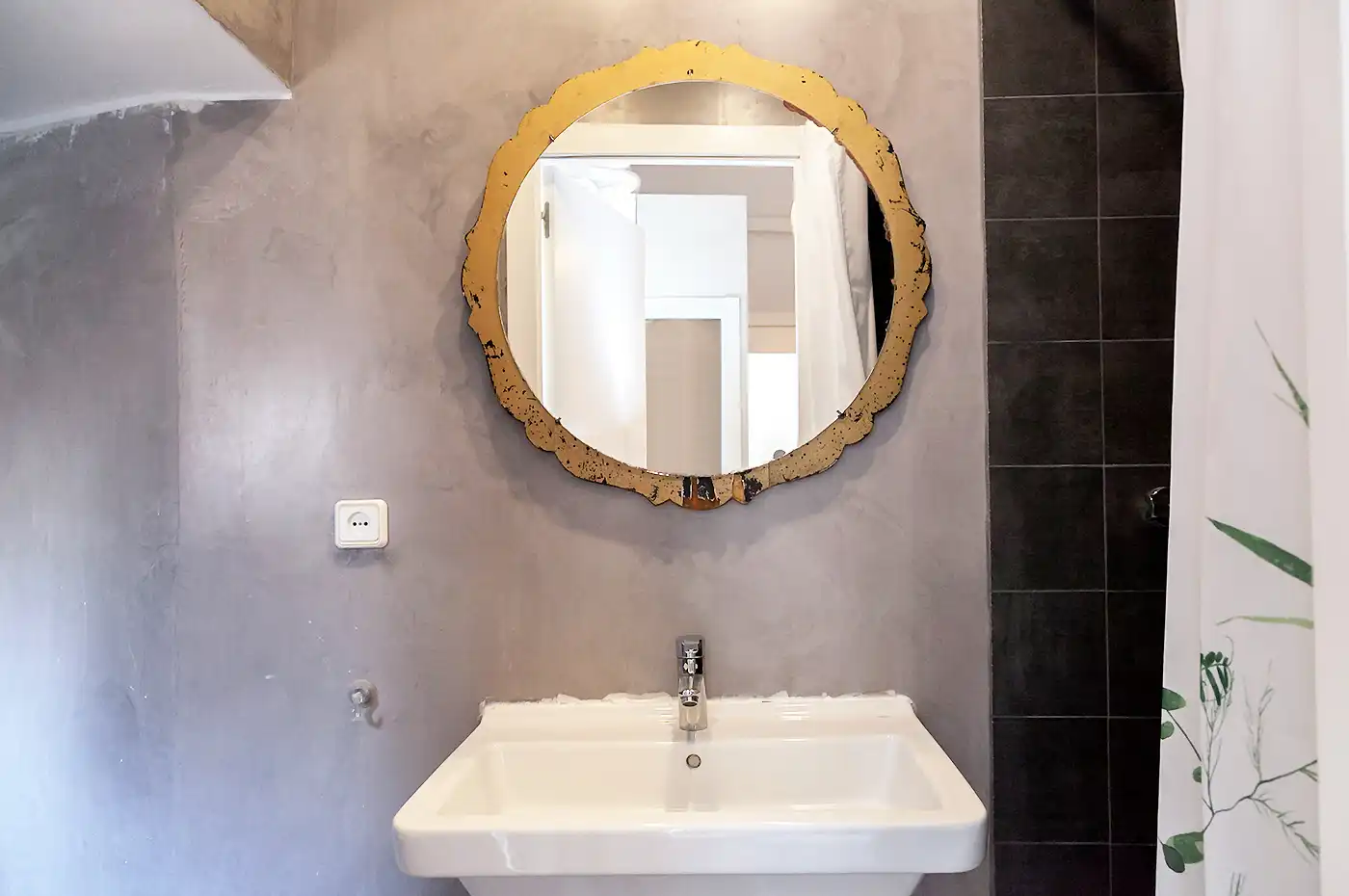 Badezimmer von Wohnung zum Verkauf in Barcelona mit Klimaanlage, Terrasse und Möbliert