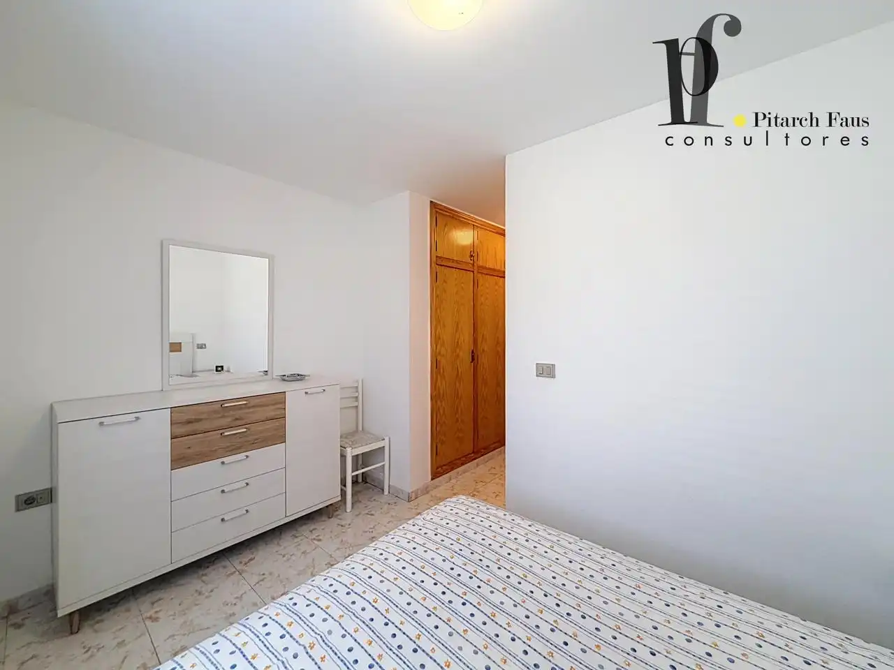 Habitación de Planta baja en venta en Moncofa con Aire acondicionado y Terraza