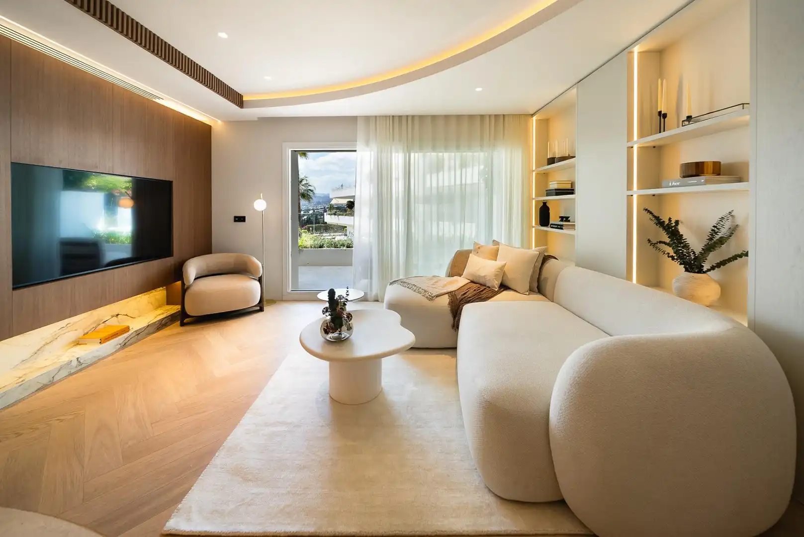 Sala d'estar de Apartament en venda en Marbella amb Piscina comunitària