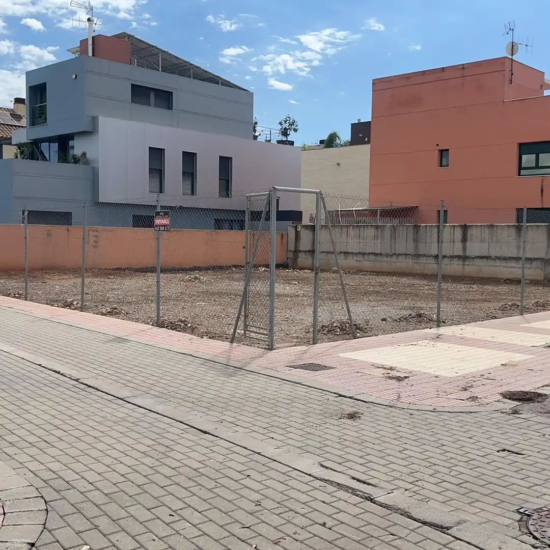 Terreny residencial en venda a Norte