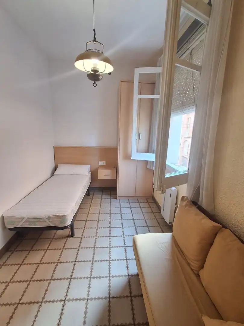 Habitación de Piso en venta en Tortosa con Terraza y Amueblado