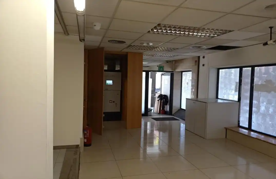 Local en venta en Molins de Rei