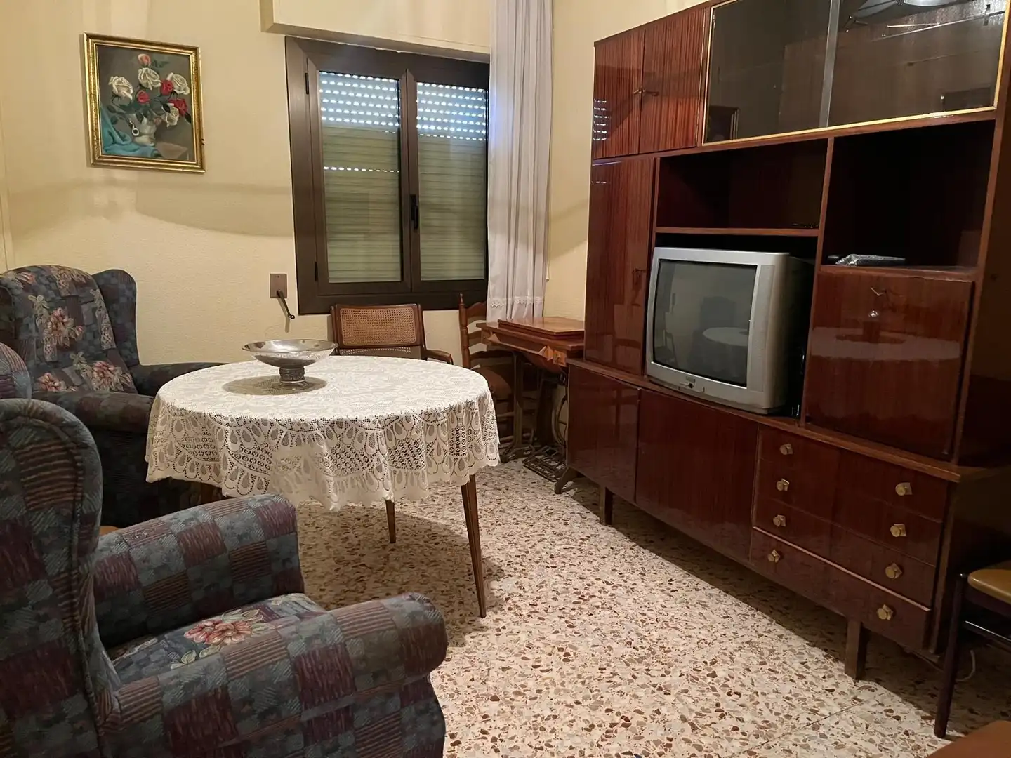 Sala d'estar de Pis en venda en Almansa amb Calefacció i Moblat