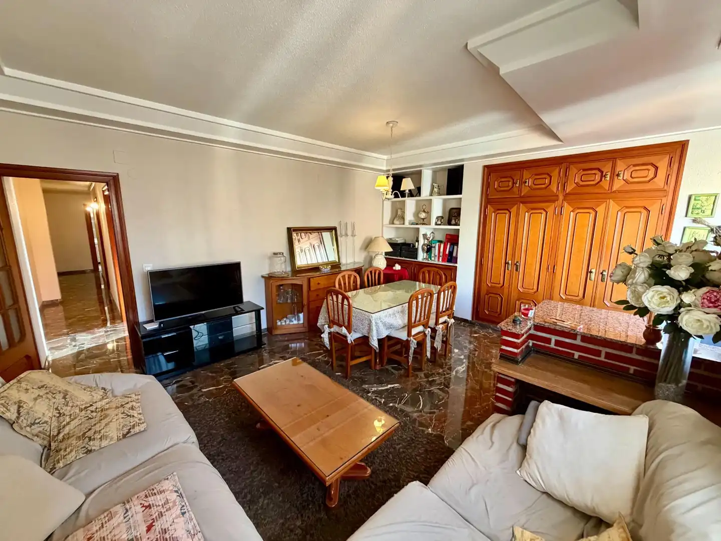 Living room of Flat for sale in Silla  with Air Conditioner and Furnished