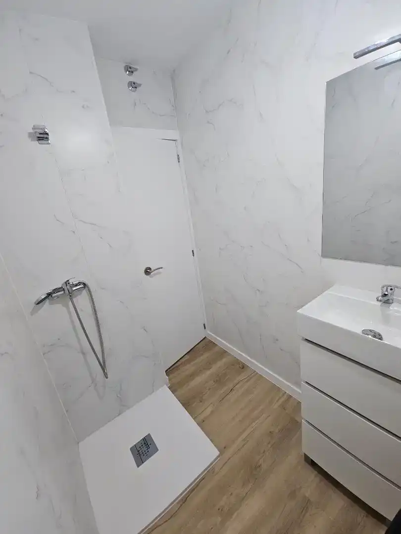 Bathroom of Flat for sale in Monforte de Lemos  with Balcony