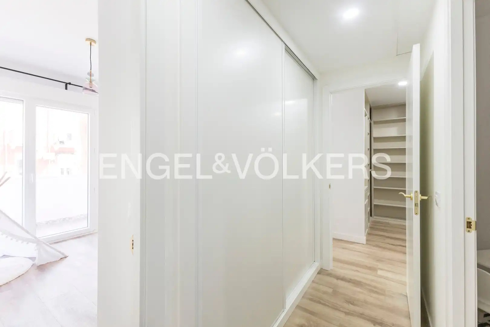 Flat for sale in Madrid  with Air Conditioner, Heating and Parquet flooring