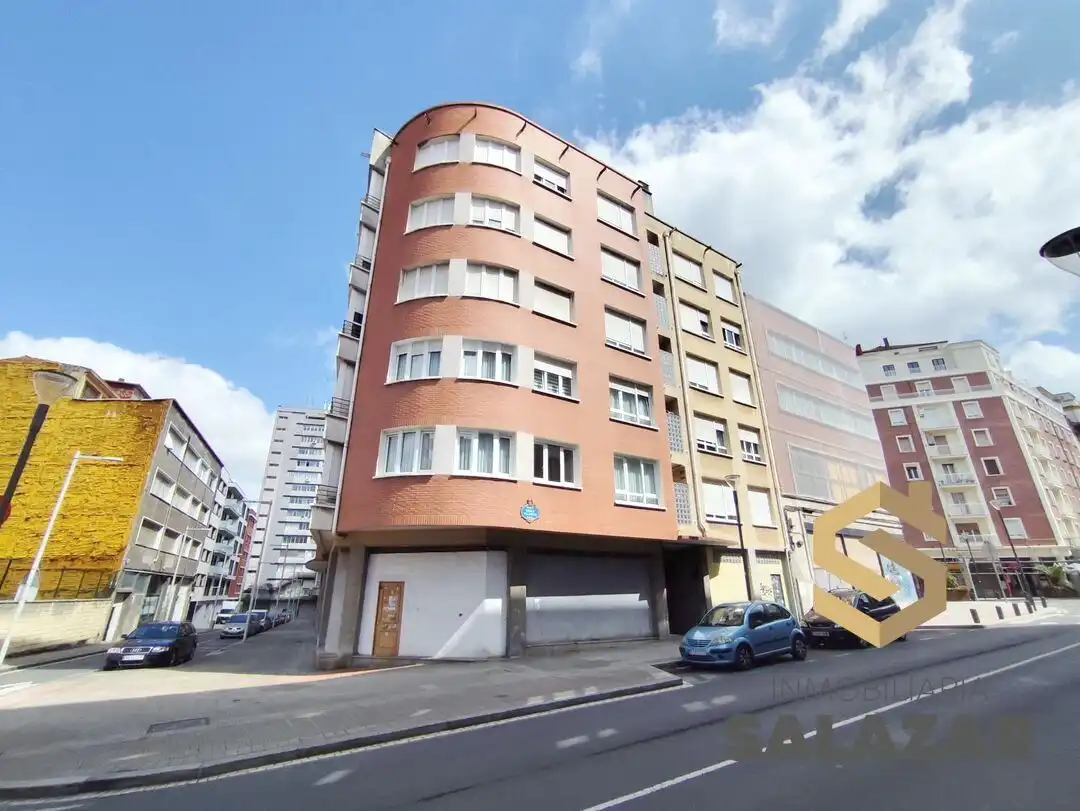 Exterior view of Flat for sale in Bilbao   with Heating, Storage room and Balcony