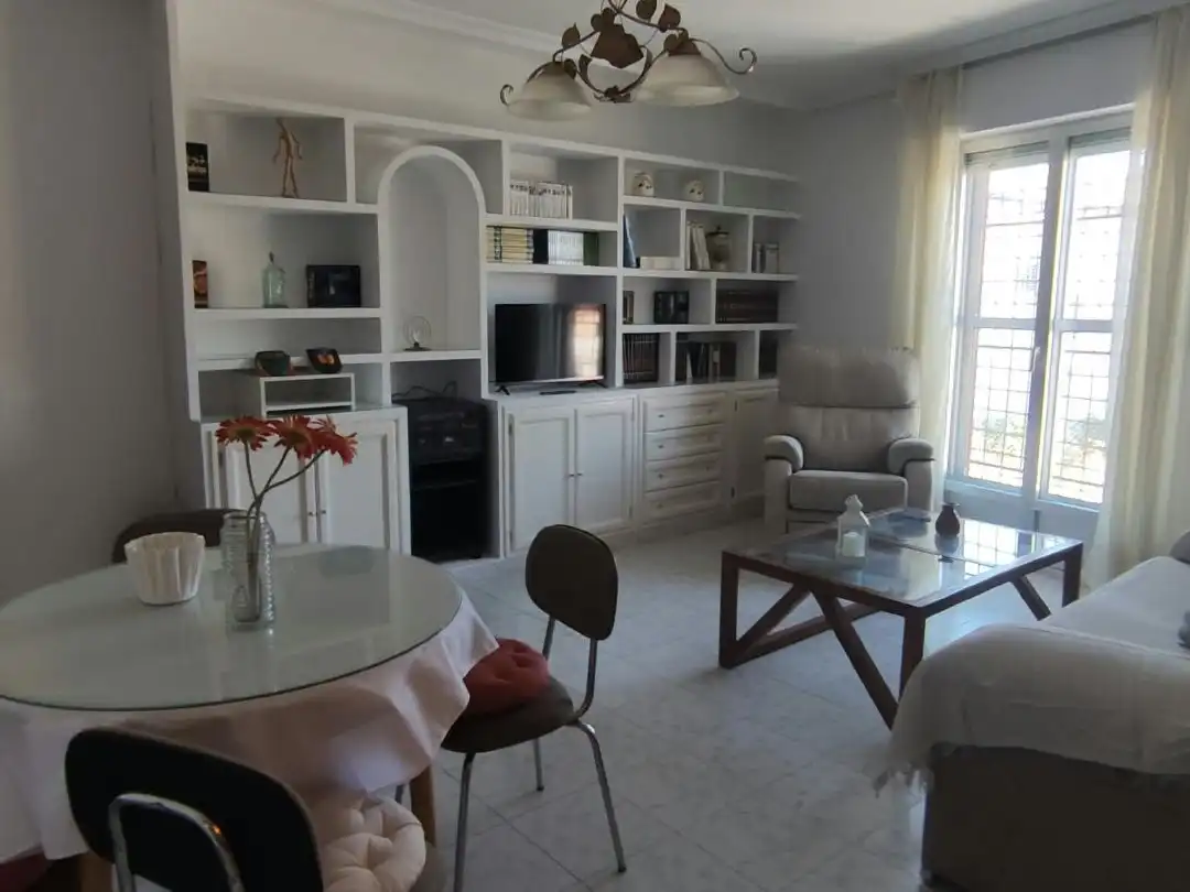 Wohnzimmer von Wohnung zur Miete in Plasencia mit Klimaanlage, Terrasse und Balkon